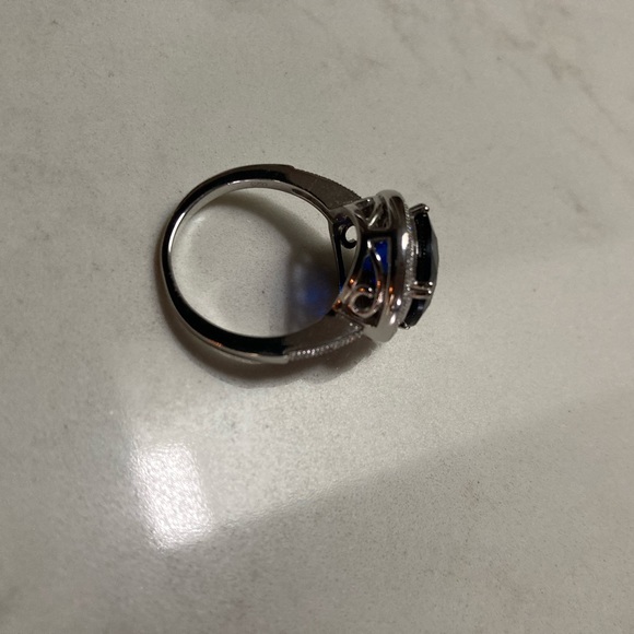 925 Silver Blue CZ Surrounded & edged with Clear CZ stones Scrolled cage Sz 7 - Picture 5 of 14